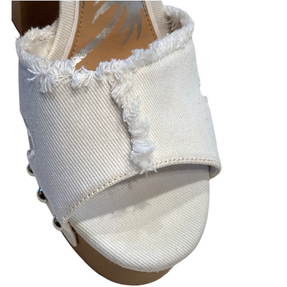 Gianni Bini DAISY White Denim Studded Platform Sandals - Picture 4 of 12